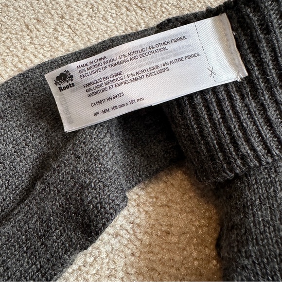 🆕 Roots grey merino-blend Touchscreen Gloves - Sm/Med - Picture 4 of 4
